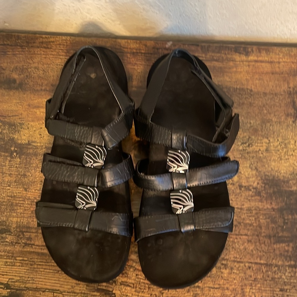 Vionic sandal - Picture 2 of 4